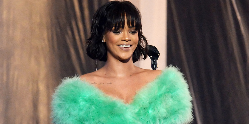 Rihanna Penyanyi Wanita Paling Tajir di Dunia! thumbnail